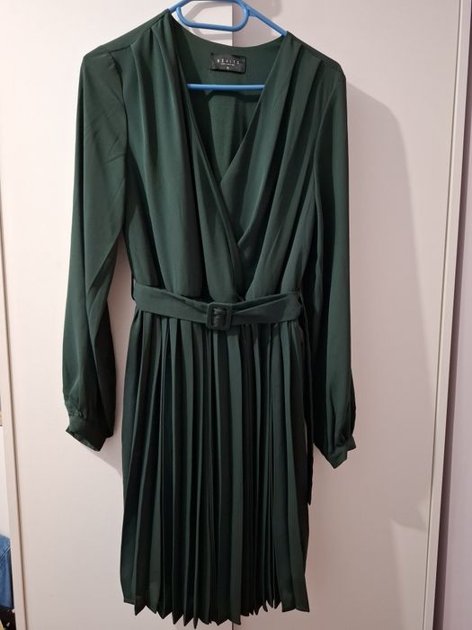 Sukienka elegancka mohito kopertowy dekolt plisowany dół