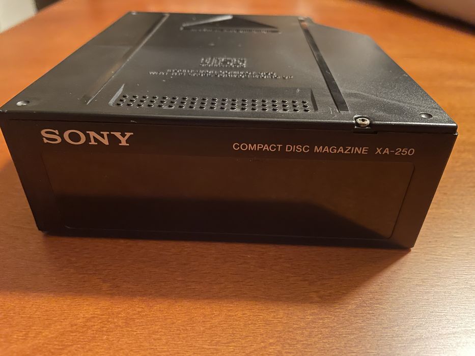 Compact disc Magazine Sony XA-250