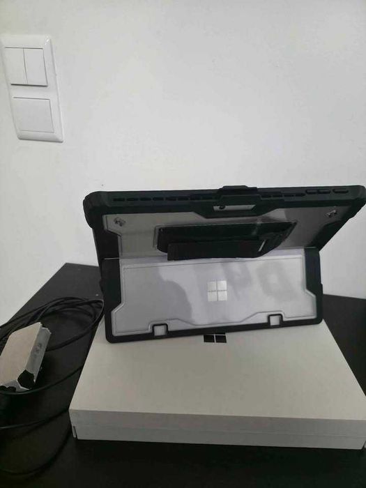 Microsoft surface pro 11h Edition 256GB 16GB ram