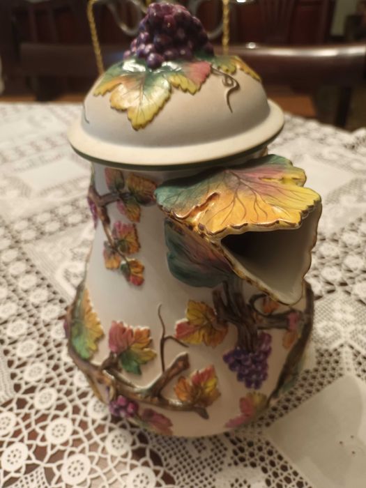 Conjuntos em porcelana pintados à mão por Francisco Vidal