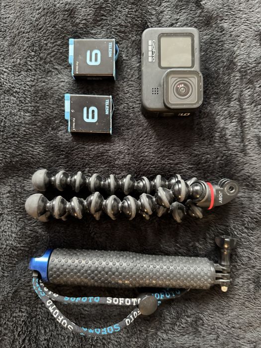 Gopro hero 9 + dodatki i etui
