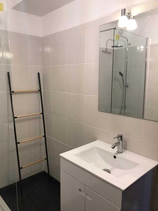 Arrendar alugar quarto Aveiro, 500m da Universidade. 4 Estudante. 919 353 041.