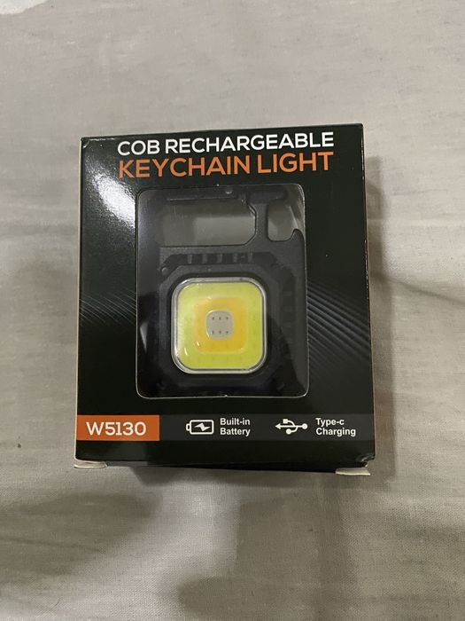 Led світильник чорний