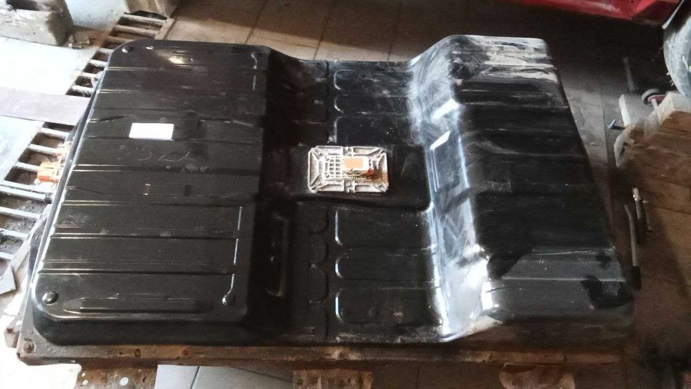 батарея 40 квтч ввб 295B05SA0A емкость 82% и 89% nissan leaf 18-23