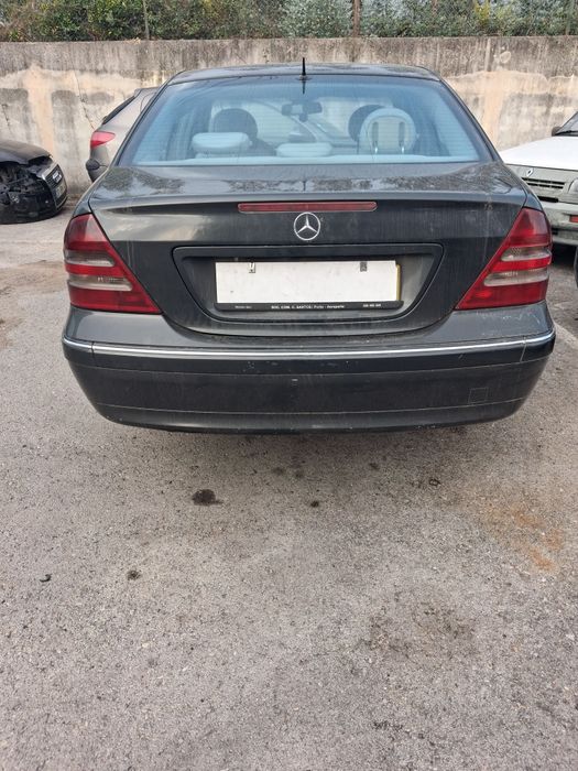 Mercedes  C270 cdi acidentado