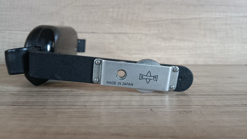 Grip - тримач для плівкових  камер Mamiya C220, C330, Mamiya C33, C22