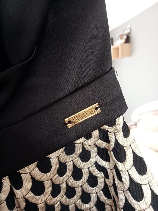 Elegancka sukienka bez ramiączek