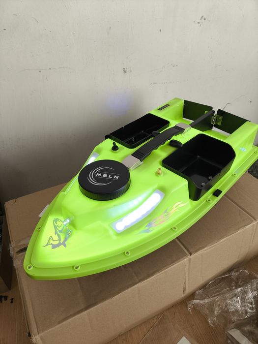 Акция, новые.Кораблик gps на 99 точек,батарея 12000.