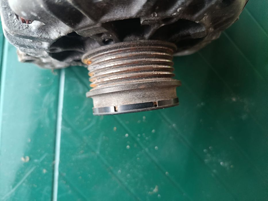 Генератор Фольксваген т-5 2.5