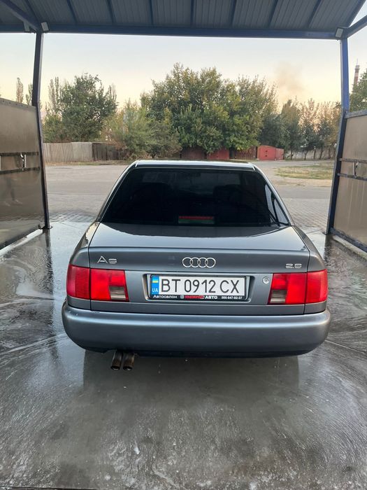 AUDI A6C4 1996 рік