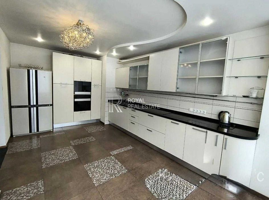 Продаж 4 к квартири 130м2  з ремонтом вул. Микільсько-Слобідська метро Лівобережна ТРЦ KOMOD
