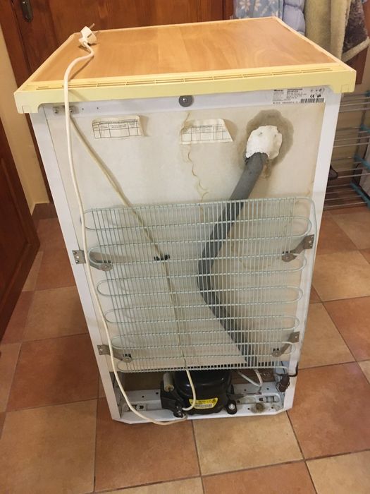 Продам морозильну камеру