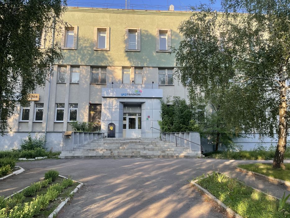 Приміщення під офіс, студію, салон, 25 кв. м., центр міста, біля парку