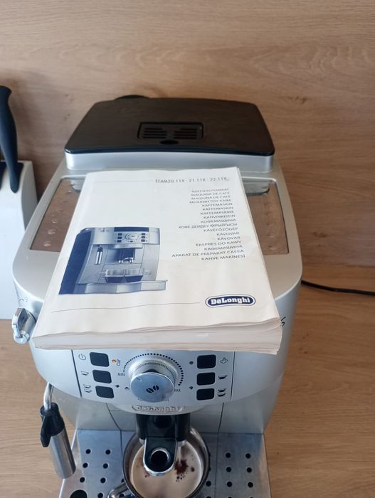 Ekspres do kawy - Delonghi Magnifica S