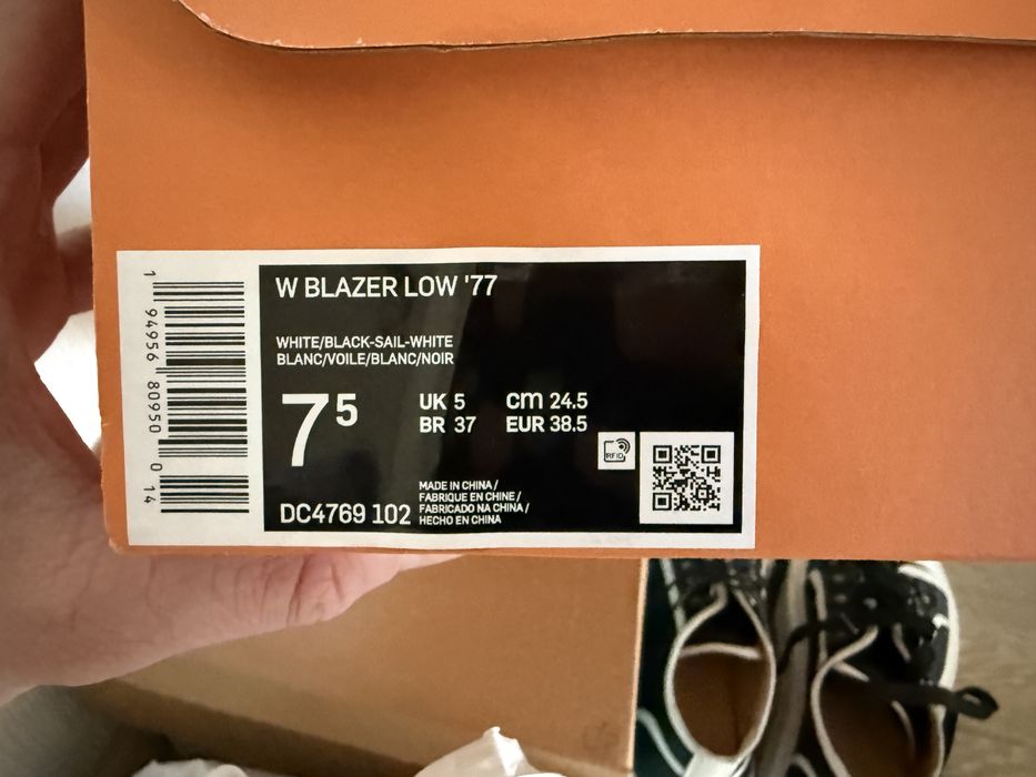 Кросівки жіночі Nike Blazer Low '77 White