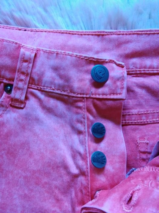 Продам женские джинсы Cheap Monday размер 26
