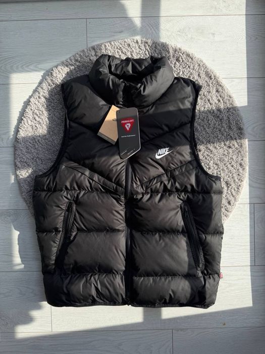 Жилетка найк / жилетка nike storm fit / безрукавка найк