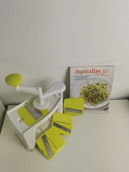 Espiralizador de legumes e fruta (oferta de livro)