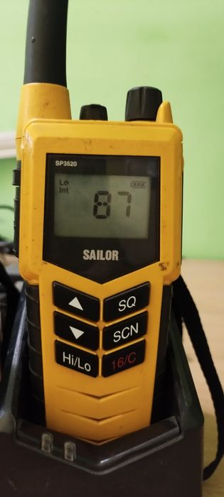 Радиостанции Sailor 3520 пара.