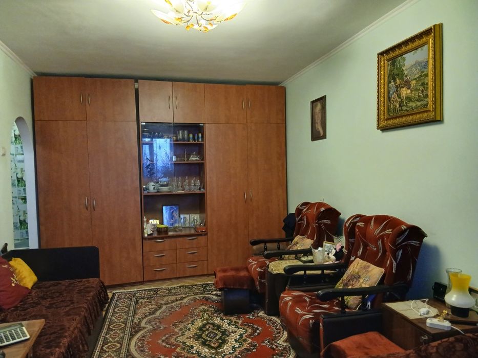 Продам однокомнатную квартиру в Чернигове.