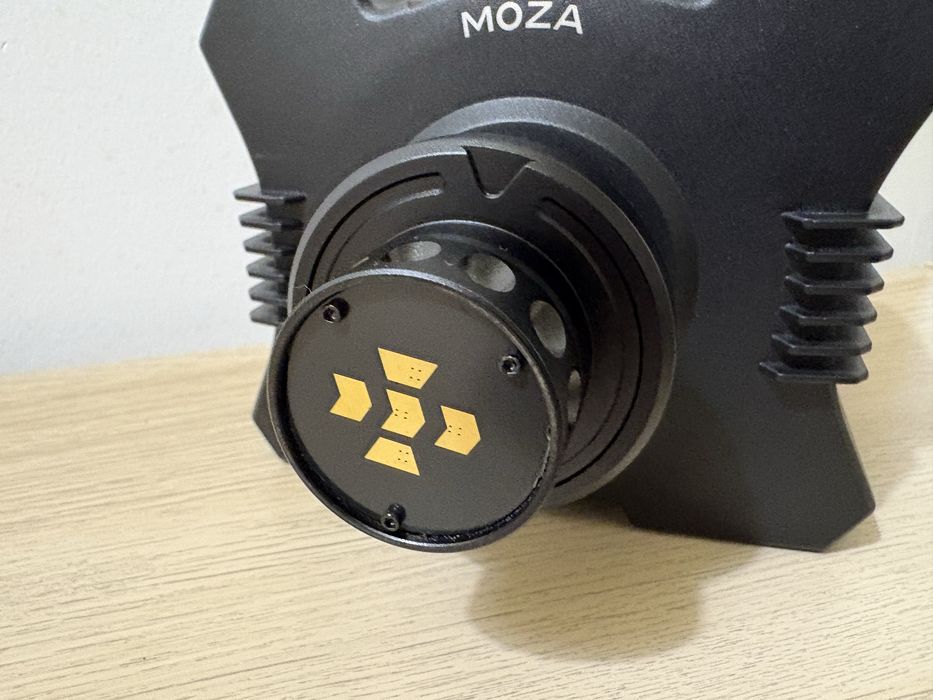 Base Moza R5 Direct Drive 5.5 Nm