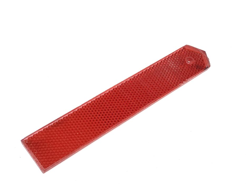 Odblask czerwony 24 x 4 cm