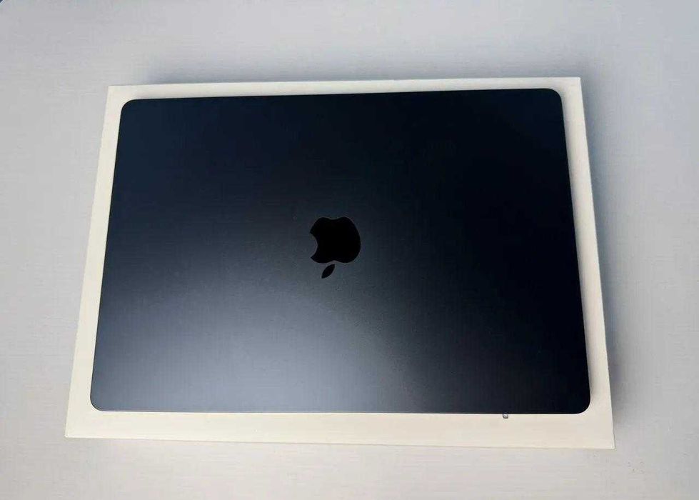 MacBook Air 15 2023 M2 8/256Gb