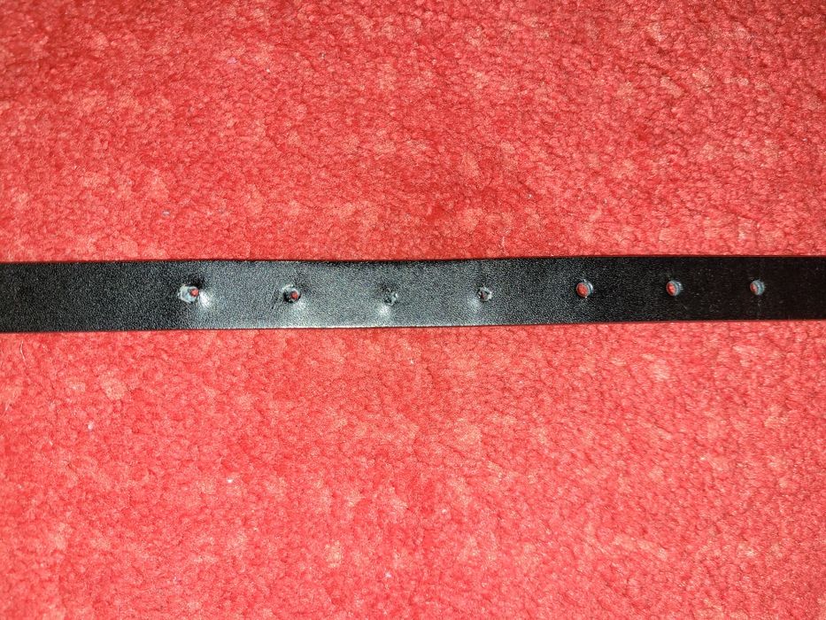 Pasek Guess czarny/zloty