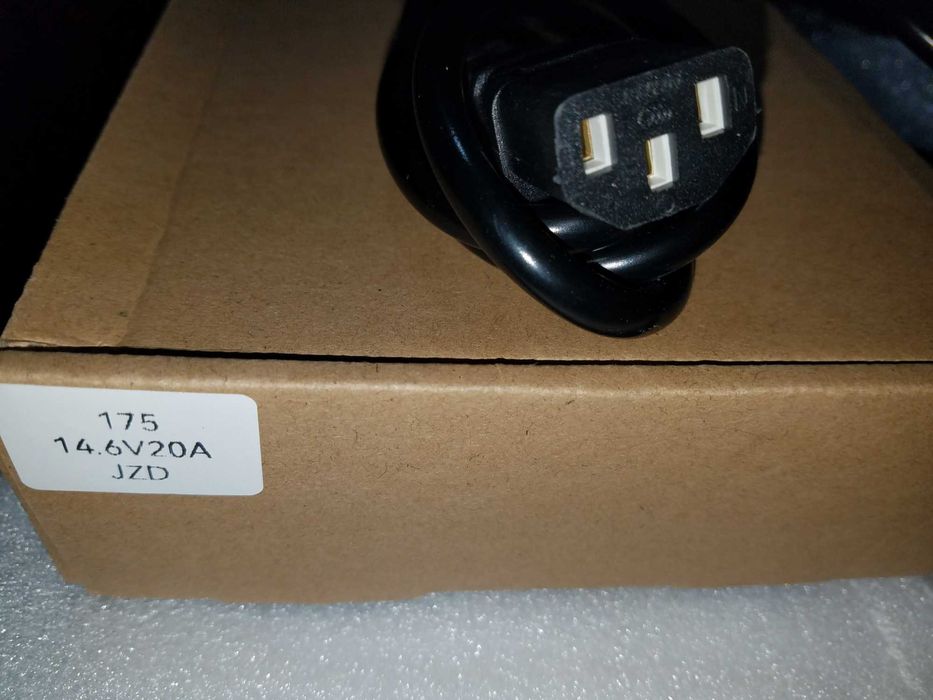 Зарядний пристрій Liitokala LiFePO4 14.6V 20A для акумуляторів