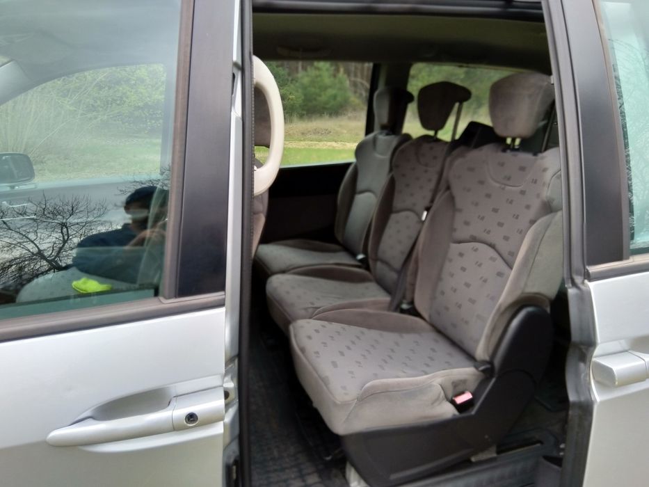 Продам автомобиль Пежо 807