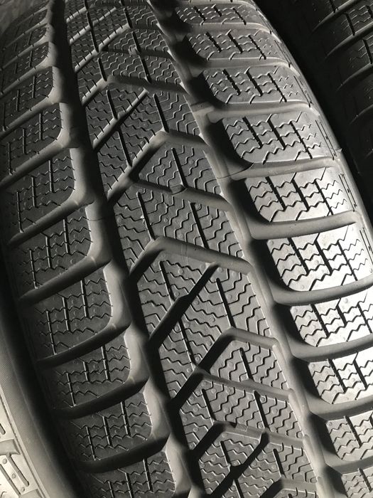 225/60/17 R17 Pirelli Sottozero 3 4шт зима