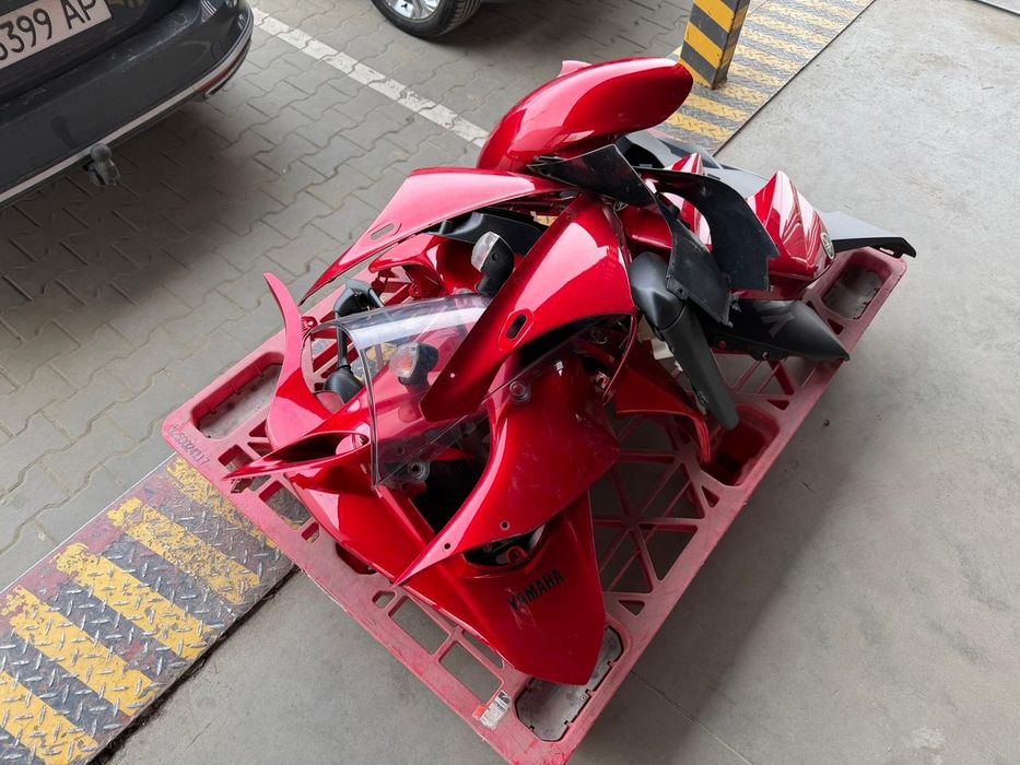 Ямаха р1 Yamaha r1 04-06 Пластик