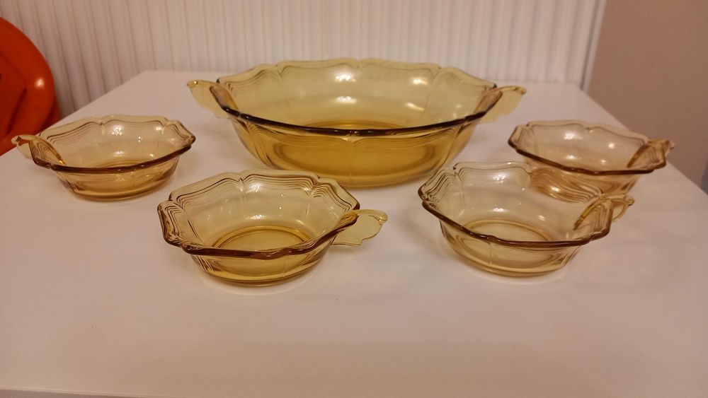 Miodowe szkło miska i filiżanki do ponczu Ząbkowice Hortensja