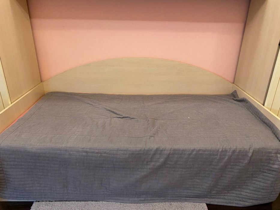 Snite комплект дитячих меблів; парта Comf pro у подарунок