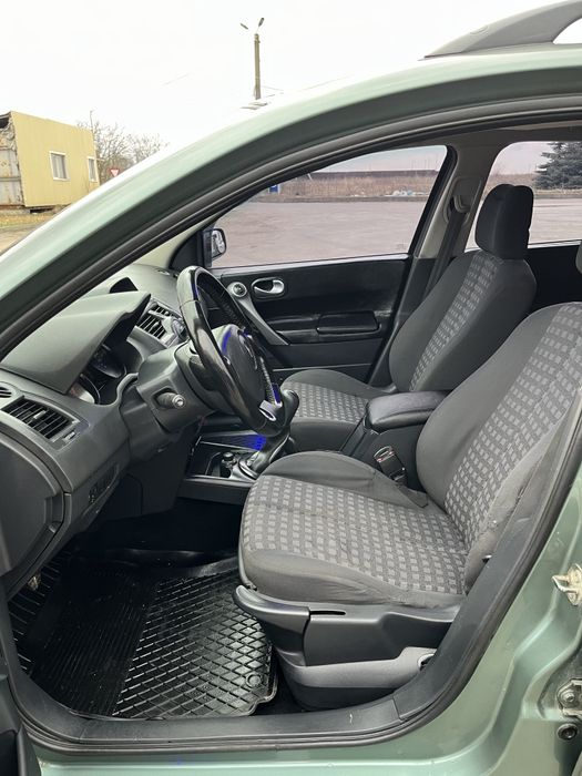 Продам Renault Megane 2 1.6 уневерсал
