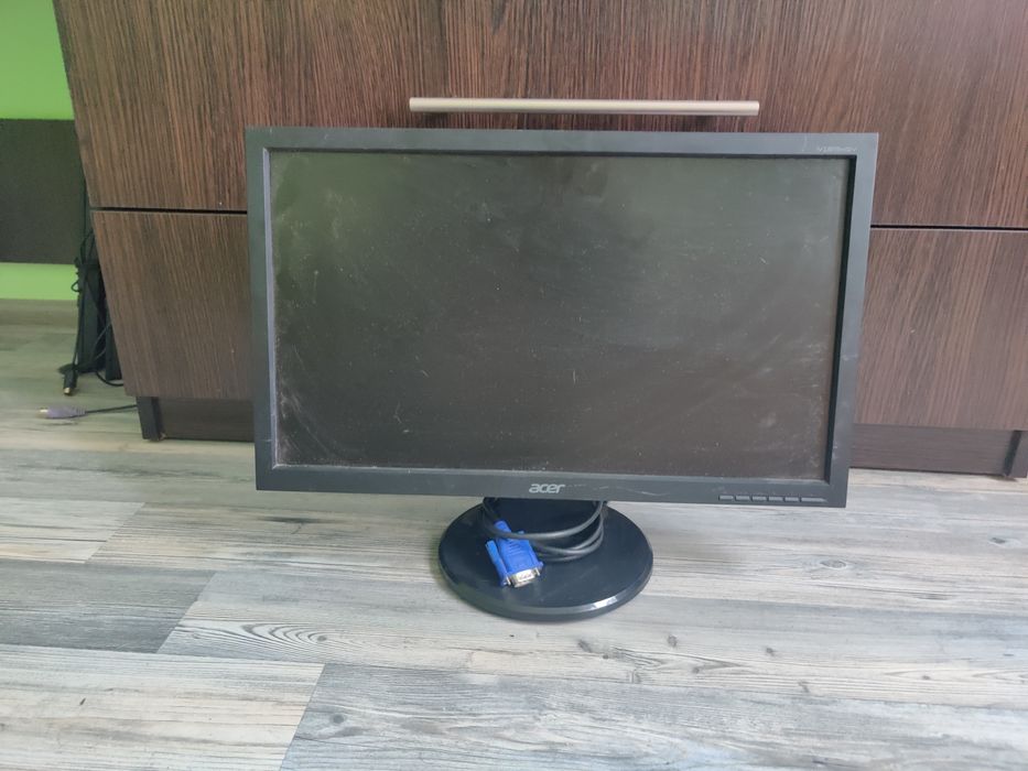 Продам монитор Acer v193hqv