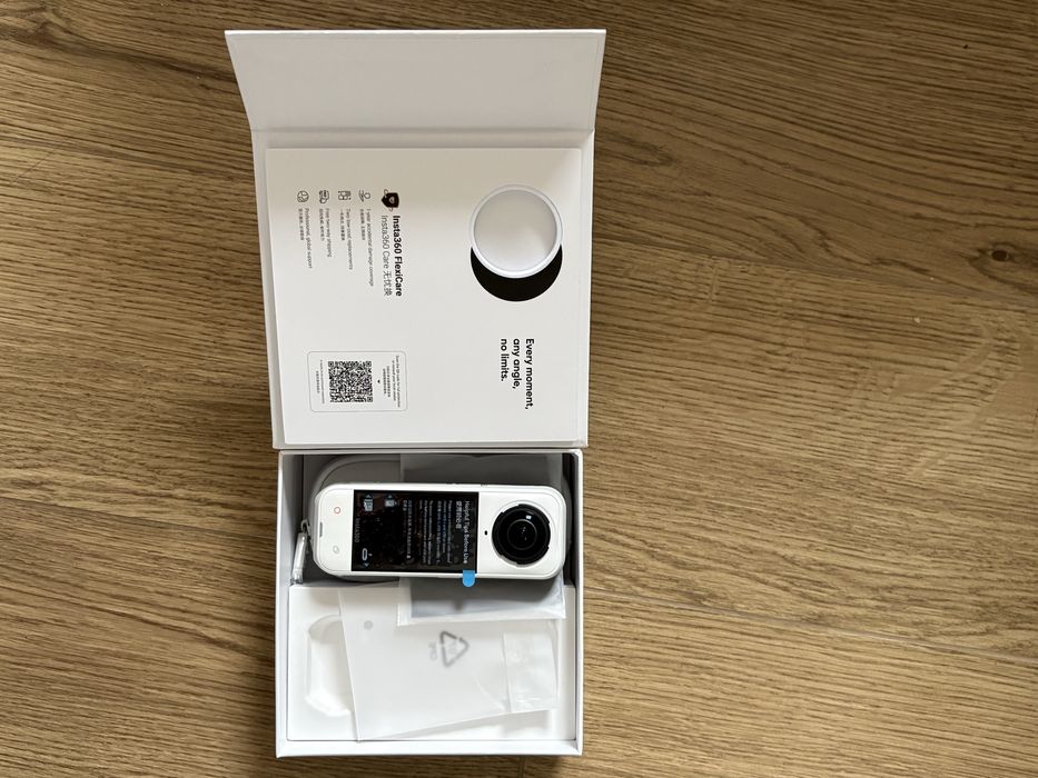 insta 360 x5 8K SATIN WHITE