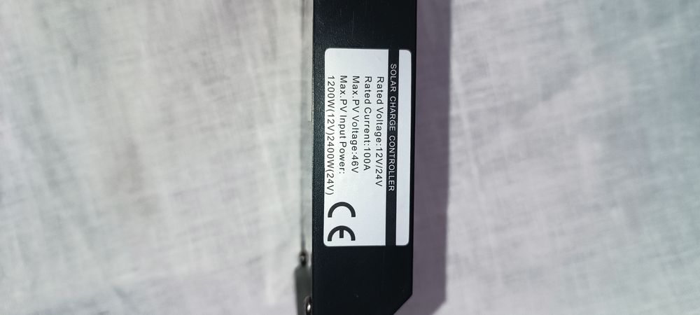 Контролер для сонячних панелей