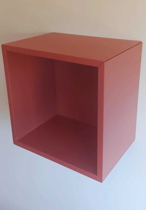 Estante/Módulo de parede 8€