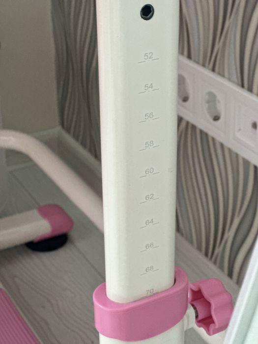 Продам дитячу парту