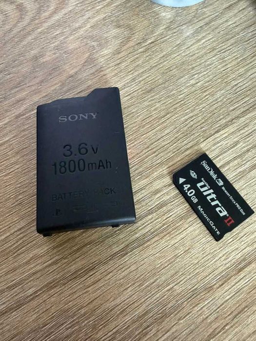 Bateria Pandora PSP 1000 + karta pamięci