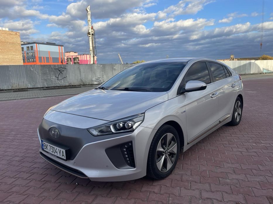 Оренда/прокат авто/ машина подобово