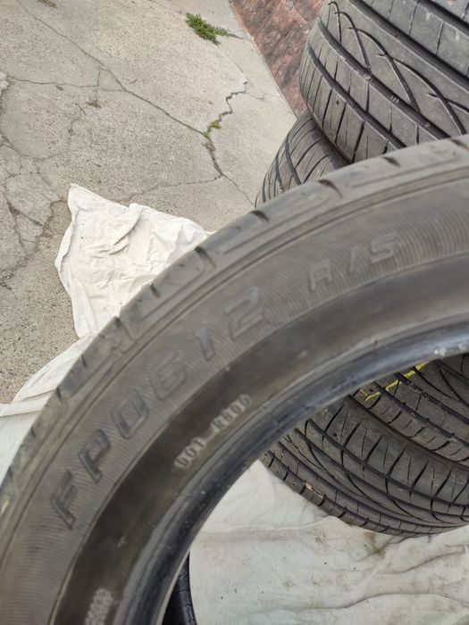 Комплект літніх шин 225/55 R18