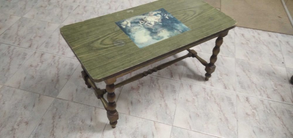 Mesa de centro antiga