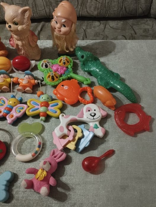 Іграшки для немовлят 22 шт