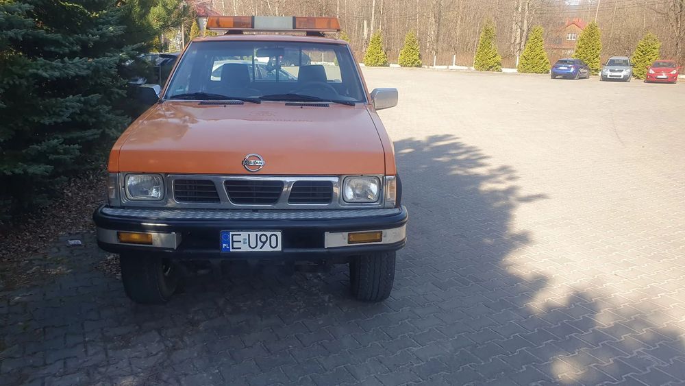 Nissan King Cab Nissan King Cab 4x4 benzyna