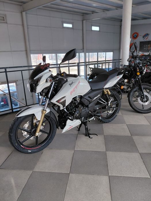 Мотоцикл TVS APACHE RTR 180
