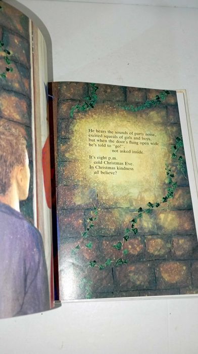 The Legend of the Ragged boy - livro em inglês