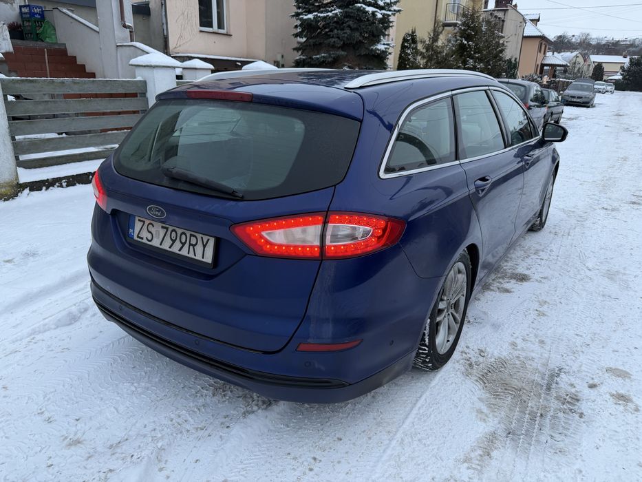 Ford Mondeo Mk5 Titanium sam parkuje 2.0 TDCi 150HP