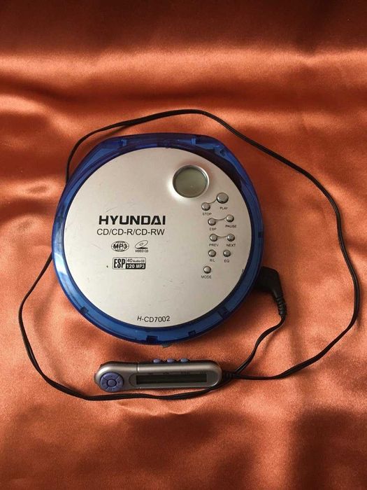 CD плеер Hyundai H‑CD7002